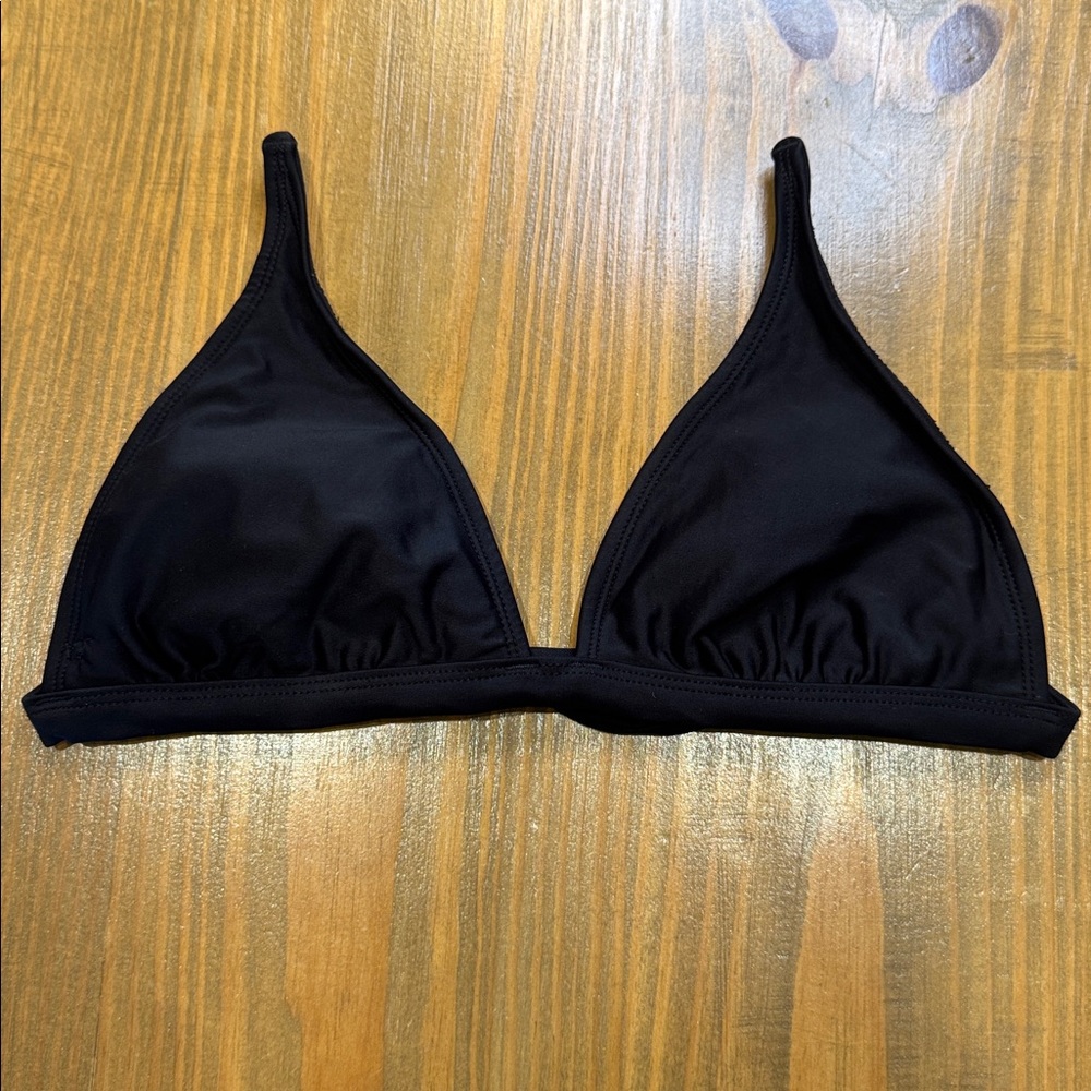 NWOT VIX PaulaHermanny black swim bikini top Small bathing suit